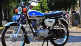 Motor CB100 merupakan salah satu jenis motor yang cukup populer di Indonesia. Motor ini merupakan jenis motor sport yang memiliki performa tinggi serta tampilan yang menarik.